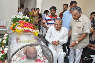 Celebs Pay Condolences to C Narayana Reddy